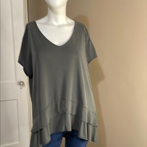 GreenTea Green Tiered Tunic Blouse